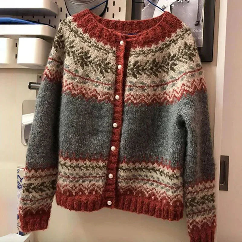 JESSICA™ | Vintage Canadian Sweater