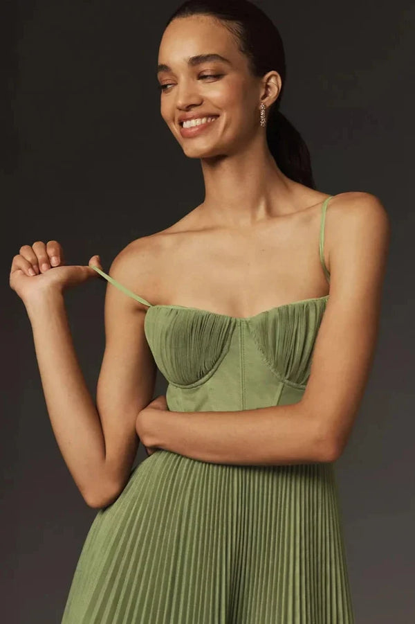 ISABELLA | ELEGANT PLEATED MIDI DRESS